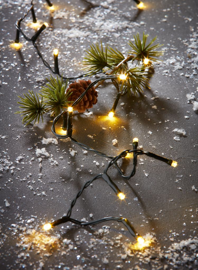 Égősor ELDE 1000 LED időzítővel JYSK