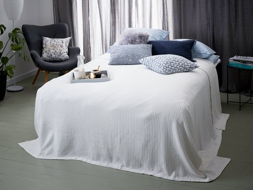 Bed throw TALL 220x240 off-white