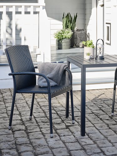 Rakásolható kerti szék HALDBJERG fekete