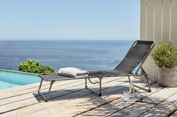 Leżak HALDEN S60xD189 czarny | JYSK