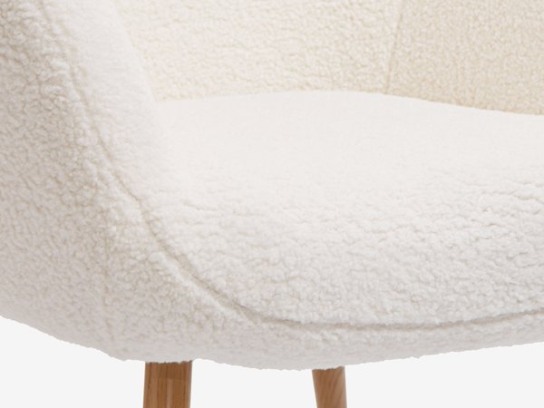 Armchair HUNDESTED off-white teddy/oak colour