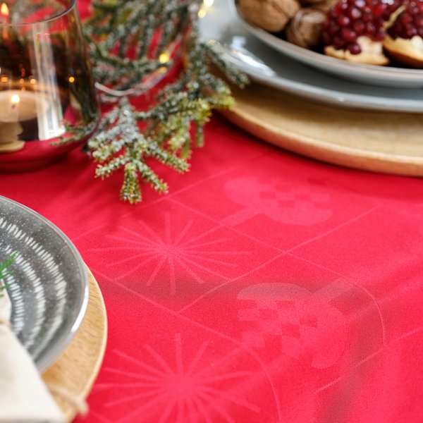 Tablecloth GULDSTEN 140x240 red