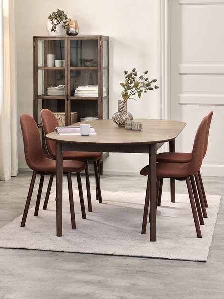 MARSTRAND L200/280 tafel donker eiken + 4 EJSTRUP terracotta