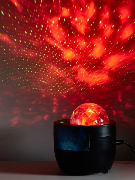 Звезден проектор KARLO с многоцветни LED светлини