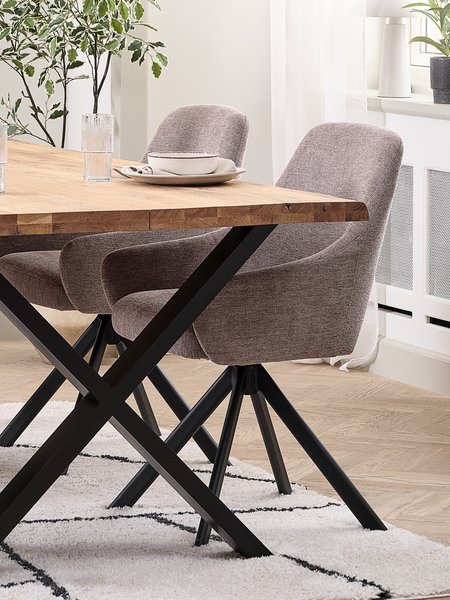 ROSLEV L200 table chêne naturel + 4 ROSTRUP sable/noir