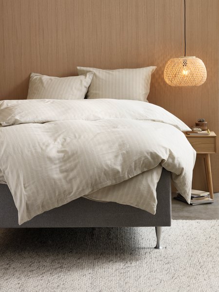 Спално бельо с чаршаф KARMEN 200x220 цвят пясък