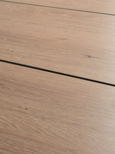 YPNASTED L215 bord natur + 4 LOMMA stol sort