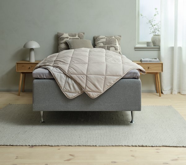 Couette synthétique 200x220 STETINDEN légère