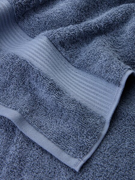 Toalla de baño KARLSTAD 100x150 azul empolvado