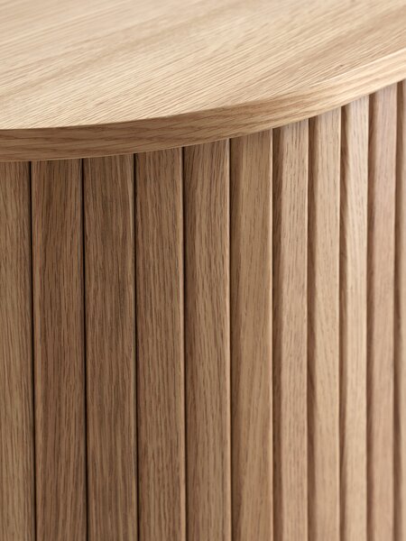 Aparador LYNGVIG 120cm 2 puertas persiana roble natural