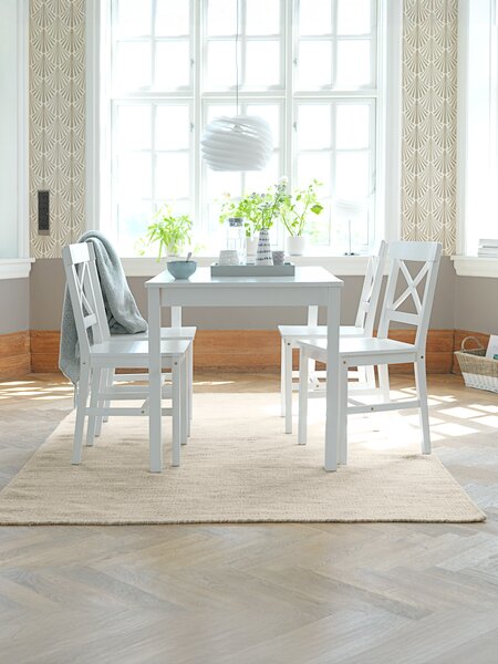 EJBY L118 table white + 4 EJBY chairs white