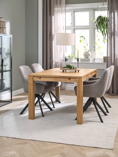 HAGE Tavolo L150 cm rovere + 4 ROSTRUP Sedie sabbia/nero