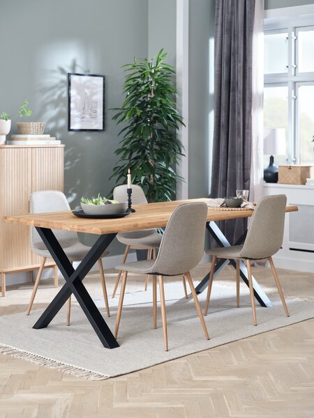 ROSLEV L200 tafel naturel eiken + 4 BISTRUP stoelen zand
