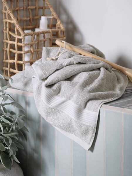 Asciugamano KARLSTAD 50x100 cm grigio chiaro