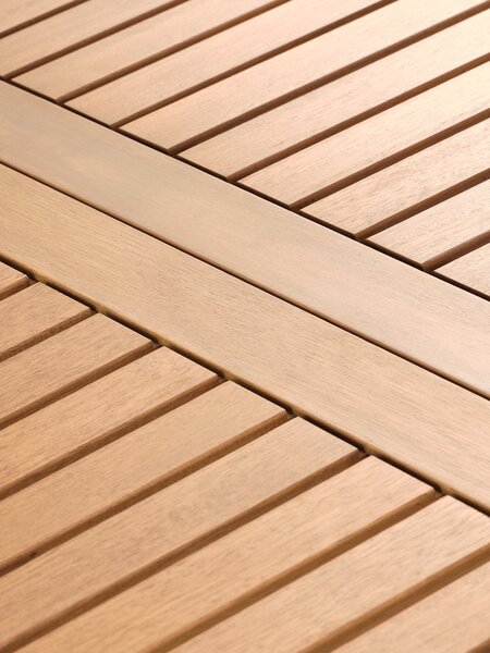 RENA L54/175 table bois massif + 4 NANNESTAD chaises