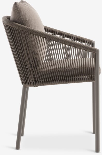 RAUMA D140 stol + 4 GILJA stolice tamni pijesak