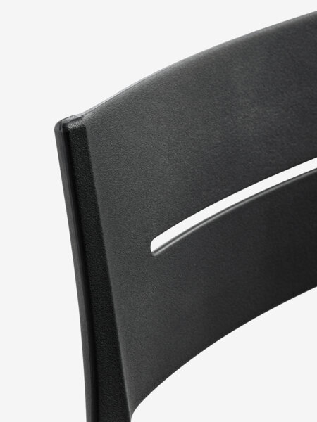 Silla apilable INGSTRUP negro