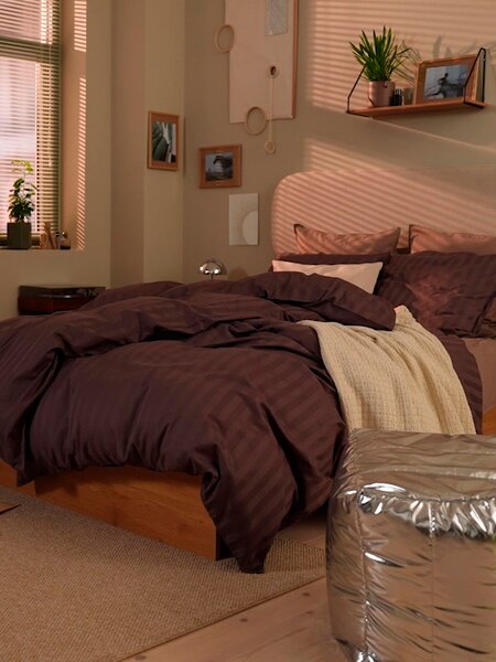 Påslakanset NELL Satin 150x210 dimdruva