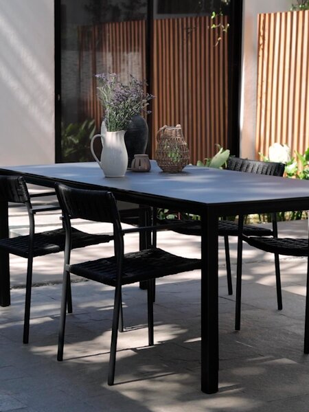 LANGET L207 table + 4 TRILLEVALLEN chair black